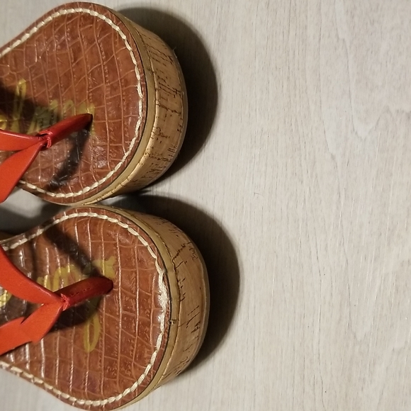 NWOT Sam Edelman Rasha Red Wedge Size 8 - Picture 5 of 10